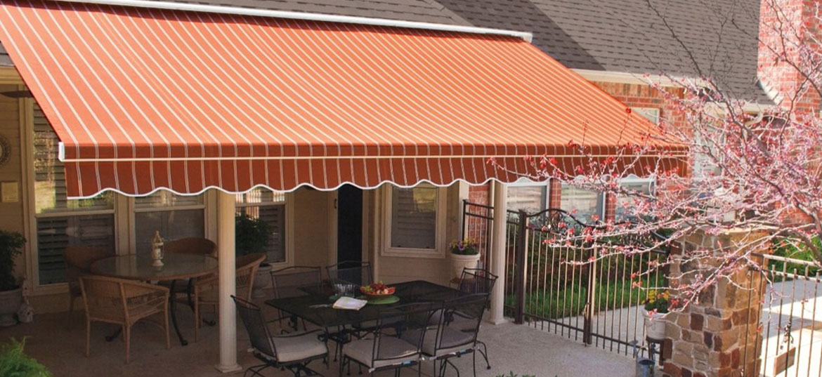 SECO Energy, SECO News July 2016. ENERGY EFFICIENCY - Shading for savings. Use Awnings and trees